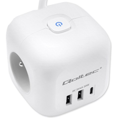 Qoltec Kostka zasilająca przedłużacz 6w1 z podświetlanym włącznikiem | 3x AC | 2x USB | 1x USB-C PD 20W | biała | kabel 2m