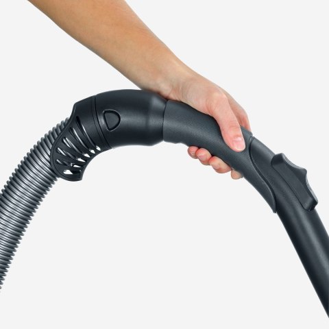 SEVERIN ODKURZACZ WORKOWY CZARNY, POJ. WORKA 2,1 L, MOC SSANIA 15 KPT, DŁ. PRZEWODU 5M, RURA TELESKOPOWA, MOC 750W BC7030