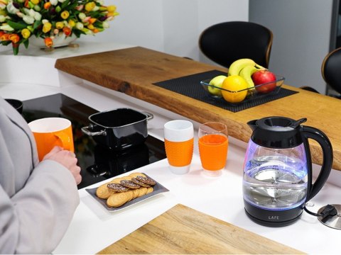 Lafe Czajnik elektryczny Essential XL