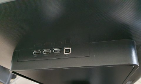 Monitor Philips 271P4Q