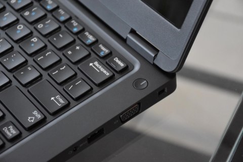 Laptop Dell 5490 FHD