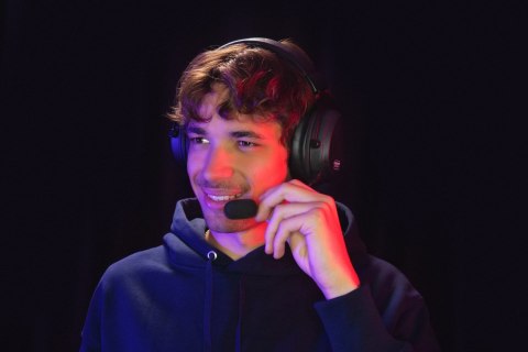 Bezprzewodowy zestaw słuchawkowy do gier CHERRY Xtrfy H3