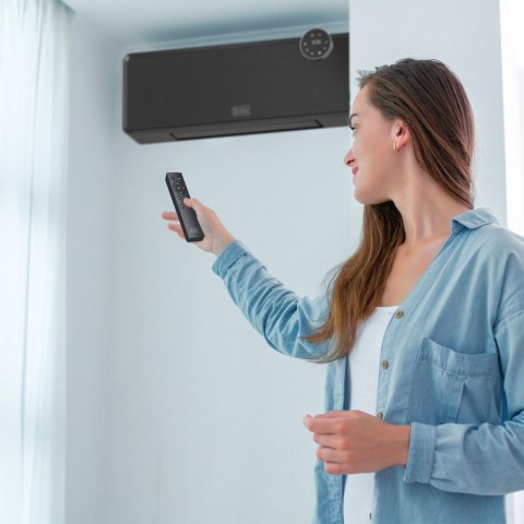 BLACK & DECKER Termowentylator BXWSH2001E