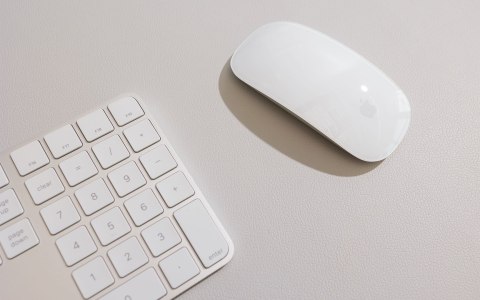 Podkładka na biurko Twelve South DeskPad ze skóry wegańskiej (dove grey)