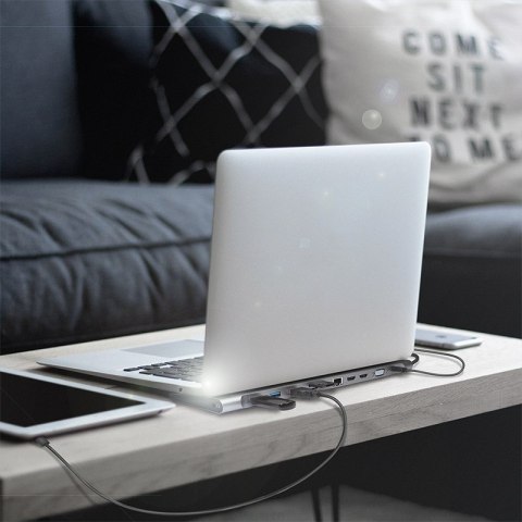 LogiLink UA0373 - Przewodowy - USB 3.2 Gen 1 (3.1 Gen 1) Type-C - 100 W - 3,5 mm - 10,100,1000 Mbit/s - Aluminiowy