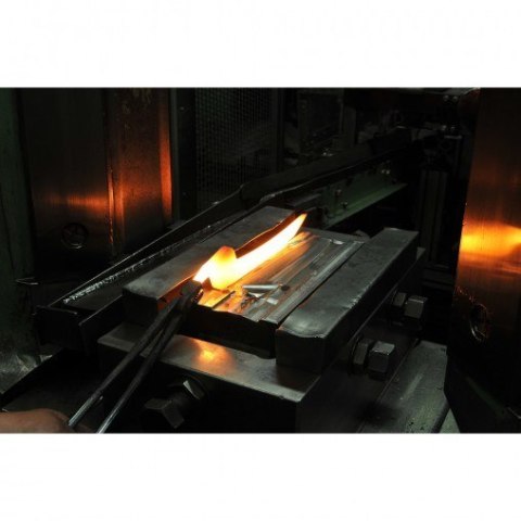 Nóż kuchenny WMF 18.9231.6032 Santoku ze stali nierdzewnej