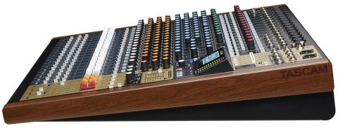 Tascam Model 24 24 kan. 20 - 30000 Hz Czarny, Złoto, Drewno