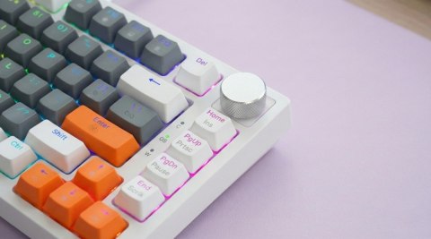 Savio Klawiatura magnetyczna ASTRAL White OUTEMU White jade RGB 3 kolory keycapów