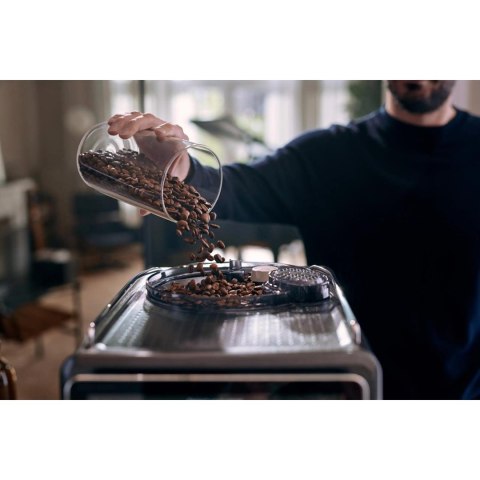 Saeco Xelsis Deluxe SM8780/00 W pełni automatyczny ekspres do kawy