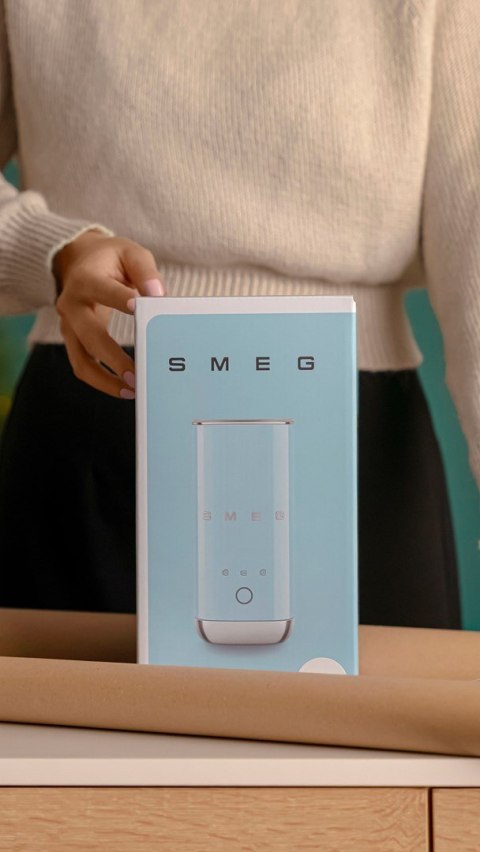 Smeg MFF02PBEU spieniacz / podgrzewacz do mleka Automatyczny spieniacz/podgrzewacz do mleka Niebieski